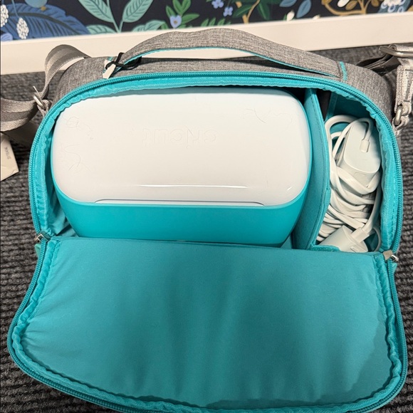 Cricut Joy machine with carry case and bundle of accessories. - Picture 17 of 17